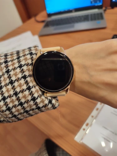 שעון חכם בעברית